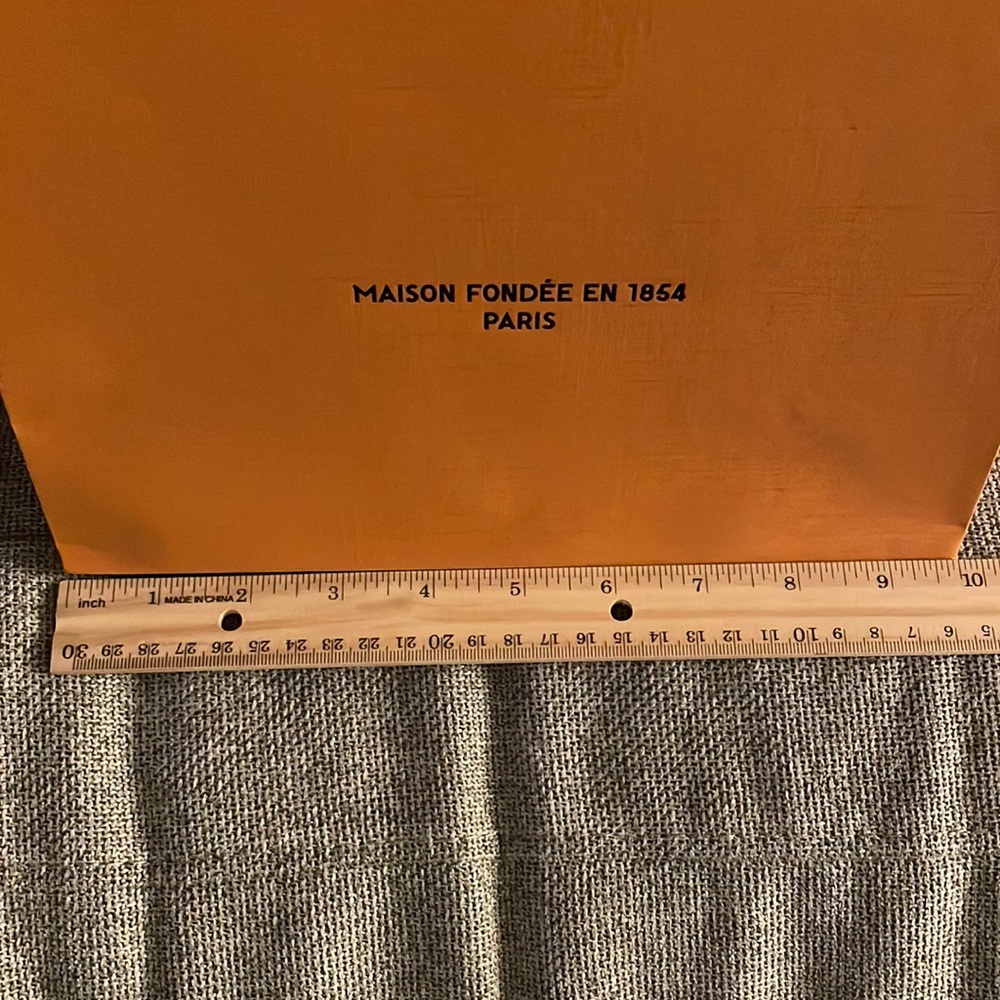 Louis Vuitton Medium Rectangular Shopping Bag! - image 2